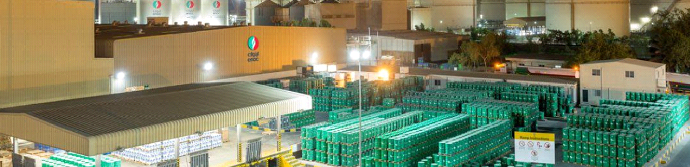 How Industrial Lubricant Distributors Support Sustainable Operations